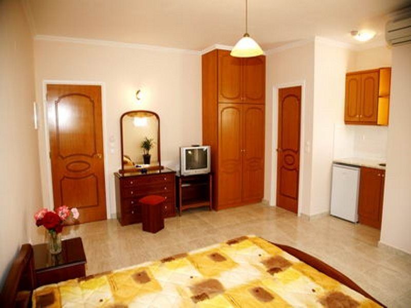 Dinos Hotel Tsilivi  Zewnętrze zdjęcie